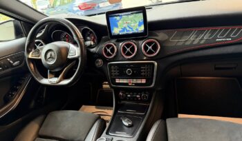 
									Mercedes Benz GLA 200d full								