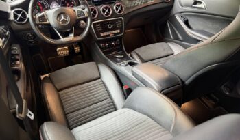 
									Mercedes Benz GLA 200d full								