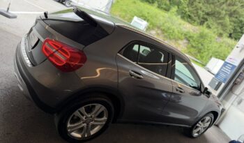 
									Mercedes Benz GLA 200d 4Matic full								