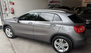 
									Mercedes Benz GLA 200d 4Matic full								