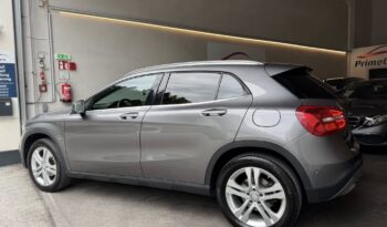 
									Mercedes Benz GLA 200d 4Matic full								