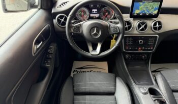 
									Mercedes Benz GLA 200d 4Matic full								