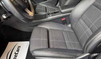 
									Mercedes Benz GLA 200d 4Matic full								