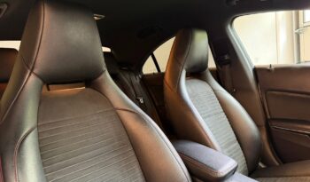 
									Mercedes Benz CLA 200d 4MATIC full								