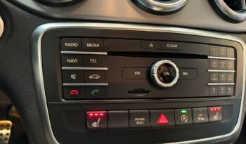 
									Mercedes Benz CLA 200d 4MATIC full								