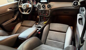 
									Mercedes Benz CLA 200d 4MATIC full								