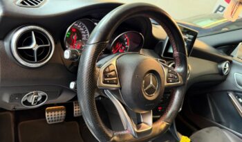 
									Mercedes Benz CLA 200d 4MATIC full								