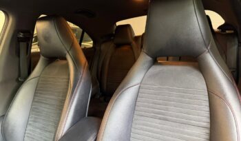 
									Mercedes Benz CLA 200d 4MATIC full								