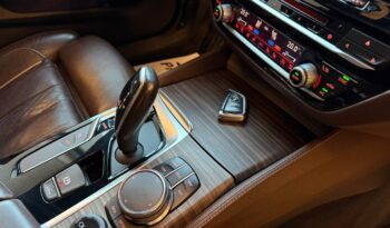 
									BMW 540i xDrive Luxury Line full								